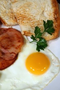 699089-great-breakfast-of-egg-bacon-and-toast
